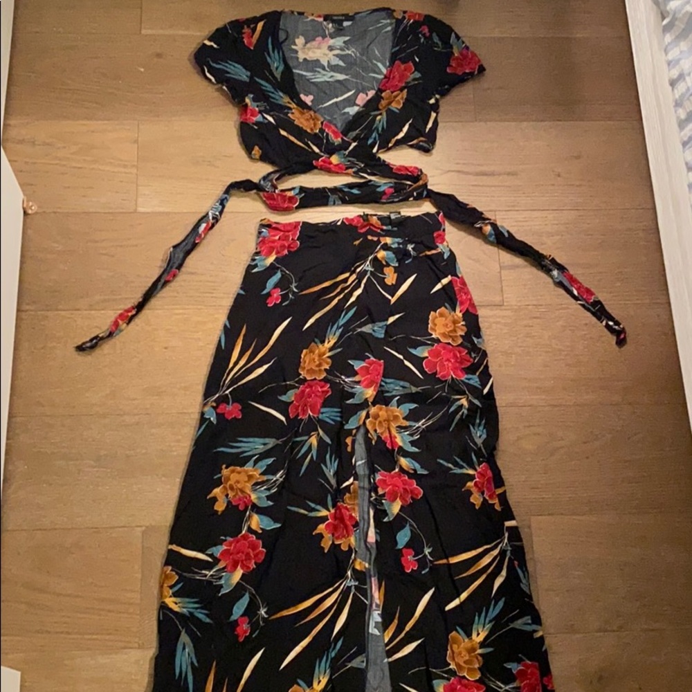 Floral black two-piece maxi skirt set